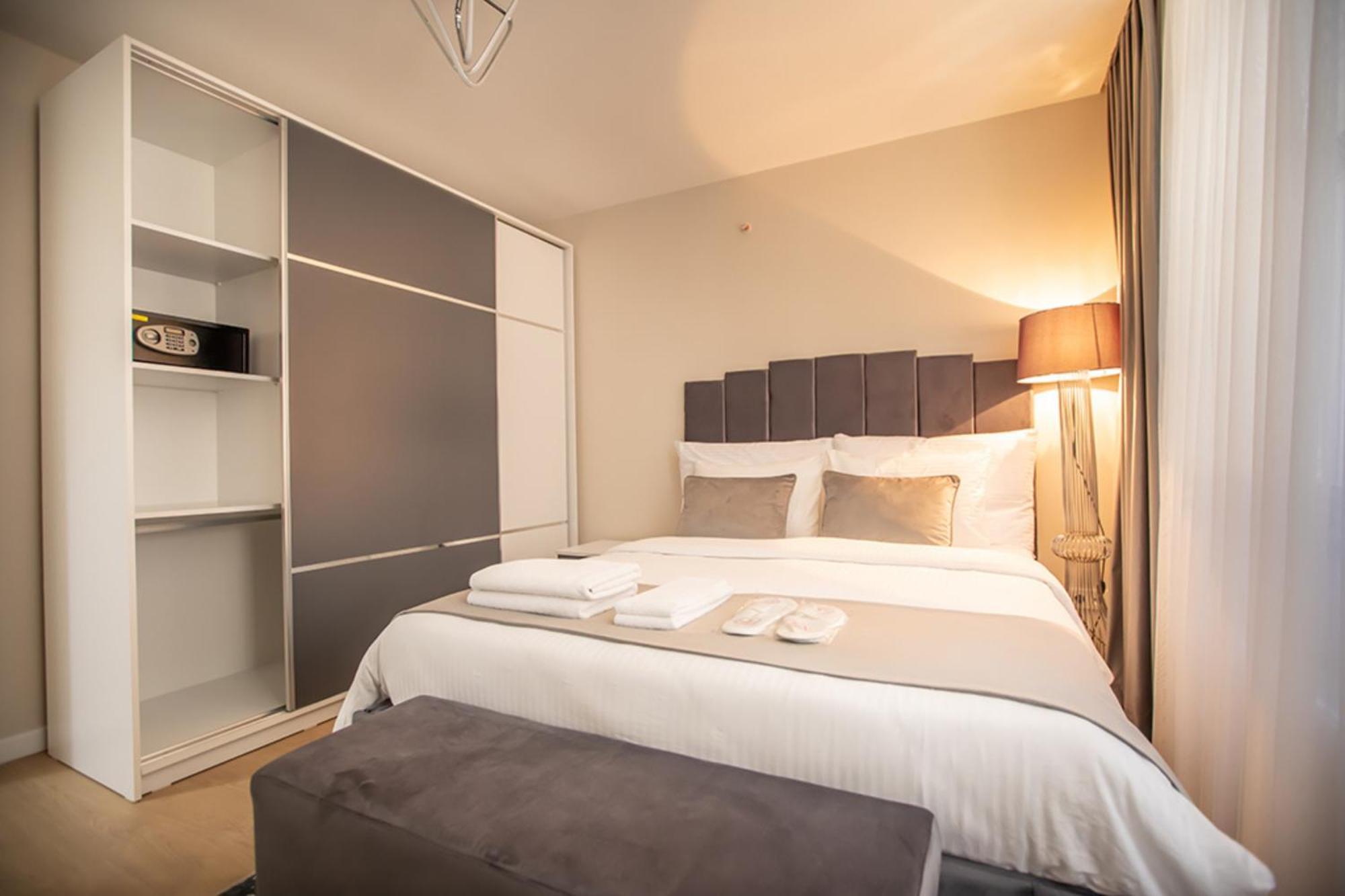Millennium Istanbul Golden Horn Hotel Exterior foto A bedroom at the hotel